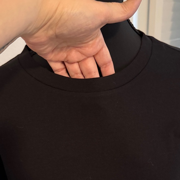 Michael Kors Elegant Black Puff Leatherette Sleeve Top NWOT - Picture 3 of 7